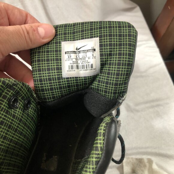 Nike ACG Boys Woodside High Gs Boots Gray/Black Lace Up Size 6Y - Picture 6 of 6